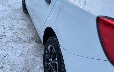 Renault Logan II, 2015 год, 570 000 рублей, 3 фотография