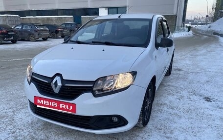 Renault Logan II, 2015 год, 570 000 рублей, 6 фотография