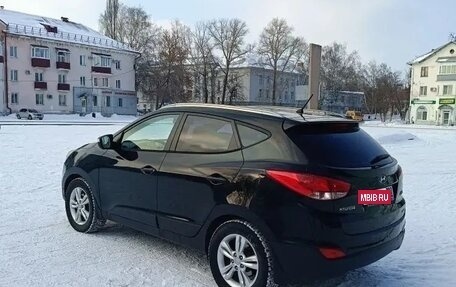 Hyundai ix35 I рестайлинг, 2012 год, 1 070 000 рублей, 3 фотография