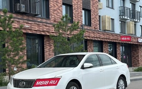 Toyota Camry, 2014 год, 1 570 000 рублей, 1 фотография