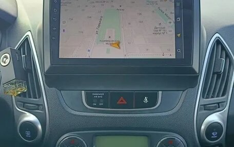 Hyundai ix35 I рестайлинг, 2012 год, 1 070 000 рублей, 18 фотография