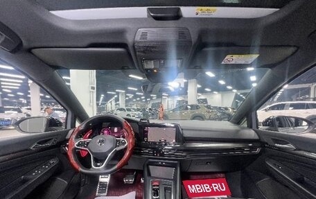 Volkswagen Golf VIII, 2022 год, 1 773 700 рублей, 5 фотография