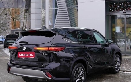 Toyota Highlander, 2025 год, 5 550 000 рублей, 4 фотография