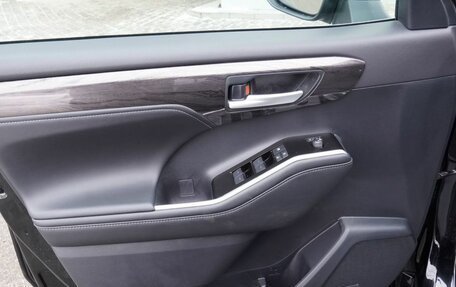 Toyota Highlander, 2025 год, 5 550 000 рублей, 20 фотография