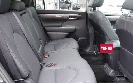 Toyota Highlander, 2025 год, 5 550 000 рублей, 23 фотография