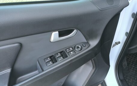 KIA Sportage III, 2011 год, 1 250 000 рублей, 16 фотография