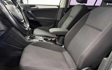 Volkswagen Tiguan II, 2019 год, 2 100 000 рублей, 11 фотография