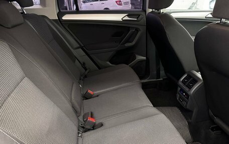 Volkswagen Tiguan II, 2019 год, 2 100 000 рублей, 20 фотография