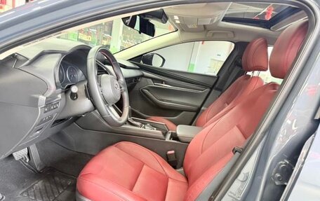 Mazda 3, 2022 год, 1 615 000 рублей, 9 фотография