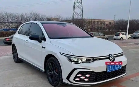 Volkswagen Golf VIII, 2022 год, 1 880 000 рублей, 3 фотография