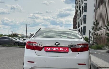 Toyota Camry, 2014 год, 1 570 000 рублей, 3 фотография