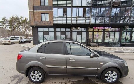 KIA Rio II, 2010 год, 530 000 рублей, 3 фотография