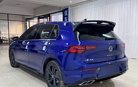 Volkswagen Golf VIII, 2021 год, 1 833 500 рублей, 2 фотография