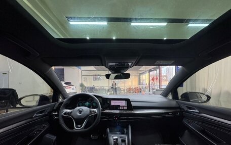 Volkswagen Golf VIII, 2021 год, 1 833 500 рублей, 6 фотография