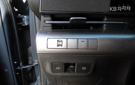 Hyundai Kona, 2023 год, 2 320 000 рублей, 11 фотография