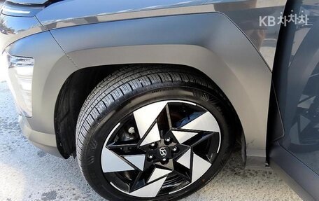 Hyundai Kona, 2023 год, 2 320 000 рублей, 19 фотография