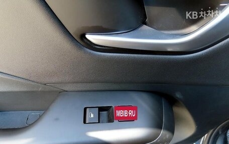 Hyundai Kona, 2023 год, 2 320 000 рублей, 14 фотография