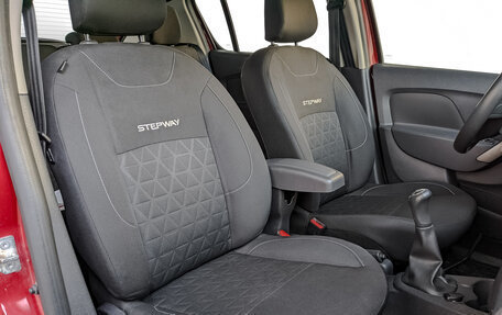 Renault Sandero II рестайлинг, 2016 год, 1 000 000 рублей, 16 фотография