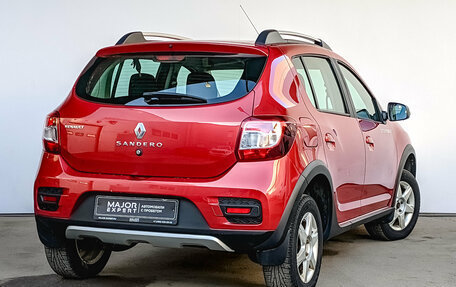 Renault Sandero II рестайлинг, 2016 год, 1 000 000 рублей, 23 фотография