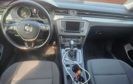 Volkswagen Passat B8 рестайлинг, 2017 год, 1 550 000 рублей, 9 фотография