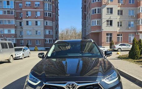 Toyota Highlander, 2026 год, 6 000 000 рублей, 1 фотография