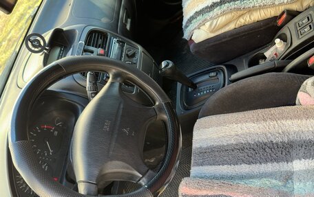 Mitsubishi Carisma I, 1999 год, 220 000 рублей, 3 фотография