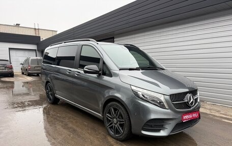 Mercedes-Benz V-Класс, 2021 год, 6 400 000 рублей, 1 фотография