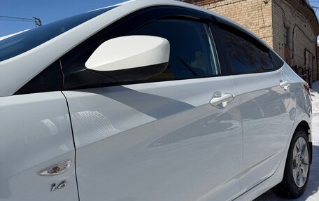 Hyundai Solaris II рестайлинг, 2016 год, 1 050 000 рублей, 3 фотография