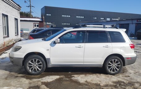 Mitsubishi Outlander III рестайлинг 3, 2003 год, 750 000 рублей, 3 фотография