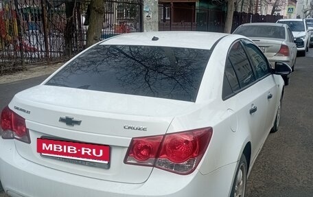 Chevrolet Cruze II, 2010 год, 550 000 рублей, 2 фотография