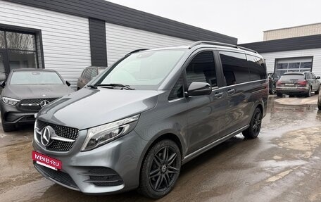 Mercedes-Benz V-Класс, 2021 год, 6 400 000 рублей, 2 фотография