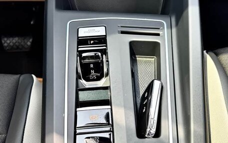 Volkswagen Golf VIII, 2022 год, 2 050 000 рублей, 10 фотография