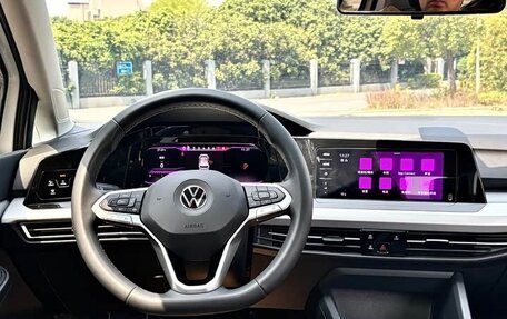 Volkswagen Golf VIII, 2022 год, 2 050 000 рублей, 22 фотография