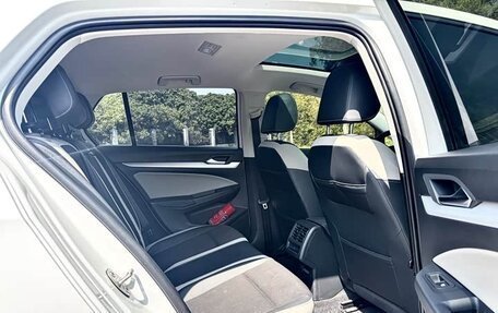 Volkswagen Golf VIII, 2022 год, 2 050 000 рублей, 20 фотография