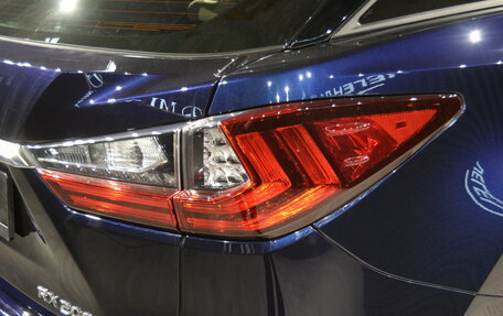 Lexus RX IV рестайлинг, 2017 год, 3 990 000 рублей, 8 фотография