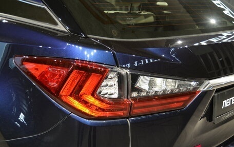 Lexus RX IV рестайлинг, 2017 год, 3 990 000 рублей, 7 фотография