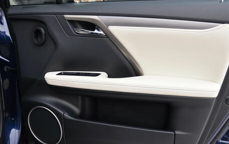 Lexus RX IV рестайлинг, 2017 год, 3 990 000 рублей, 30 фотография