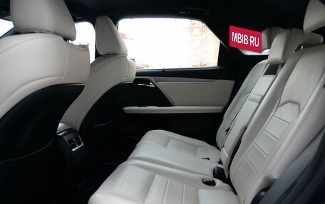 Lexus RX IV рестайлинг, 2017 год, 3 990 000 рублей, 27 фотография