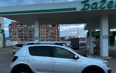 Renault Sandero II рестайлинг, 2018 год, 850 000 рублей, 2 фотография