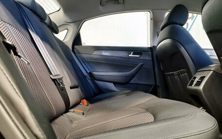 Hyundai Sonata VII, 2019 год, 1 989 000 рублей, 12 фотография