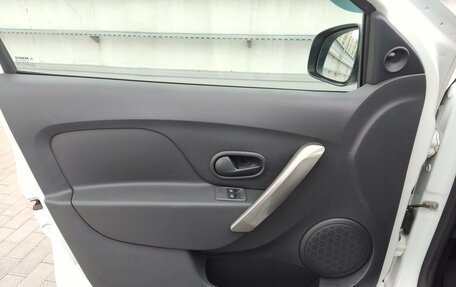 Renault Sandero II рестайлинг, 2016 год, 1 140 000 рублей, 16 фотография