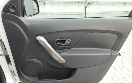 Renault Sandero II рестайлинг, 2016 год, 1 140 000 рублей, 17 фотография