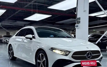 Mercedes-Benz A-Класс, 2023 год, 1 727 000 рублей, 6 фотография