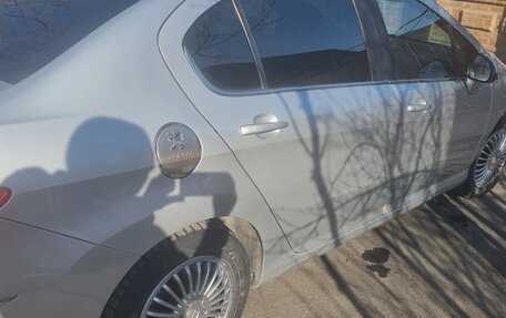 Peugeot 408 I рестайлинг, 2013 год, 715 000 рублей, 6 фотография