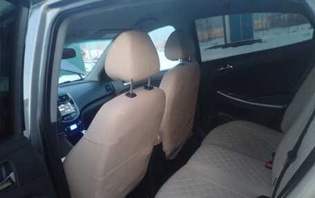 Hyundai Solaris II рестайлинг, 2012 год, 450 000 рублей, 9 фотография