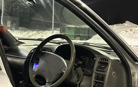 Suzuki Cultus III рестайлинг, 2001 год, 165 000 рублей, 8 фотография