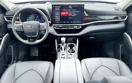 Toyota Highlander, 2025 год, 5 770 000 рублей, 12 фотография