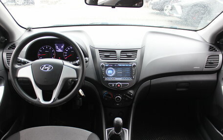 Hyundai Solaris II рестайлинг, 2012 год, 637 000 рублей, 7 фотография