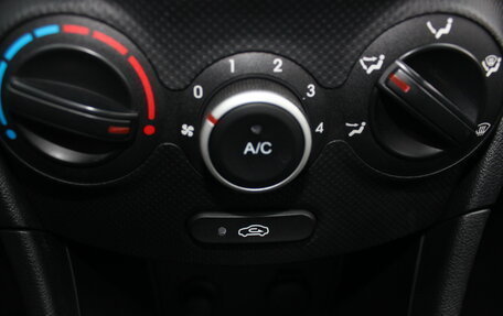 Hyundai Solaris II рестайлинг, 2012 год, 637 000 рублей, 20 фотография