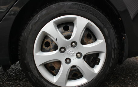 Hyundai Solaris II рестайлинг, 2012 год, 637 000 рублей, 21 фотография